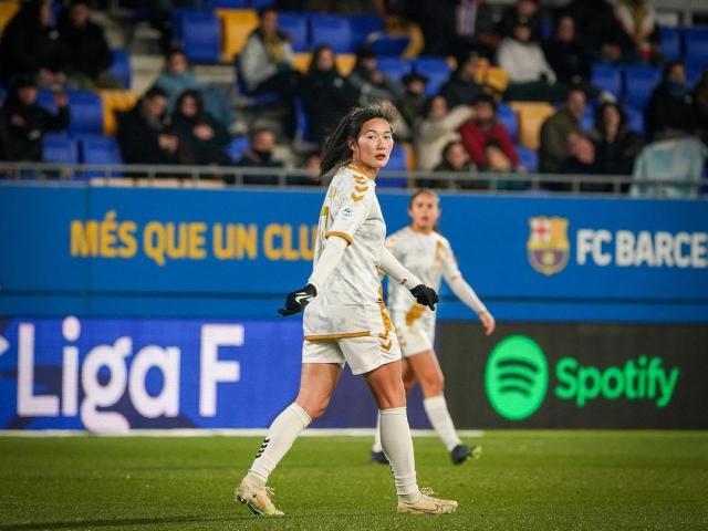 星空体育app下载-女足留洋国脚：欧洲氛围很好 在餐厅球迷能认出我