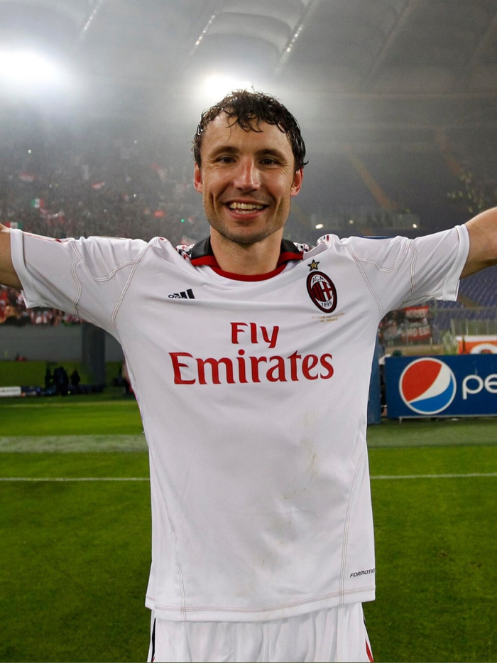 星空体育app下载-米兰老照片回顾范博梅尔红黑岁月|AC米兰|ac米兰_新浪新闻