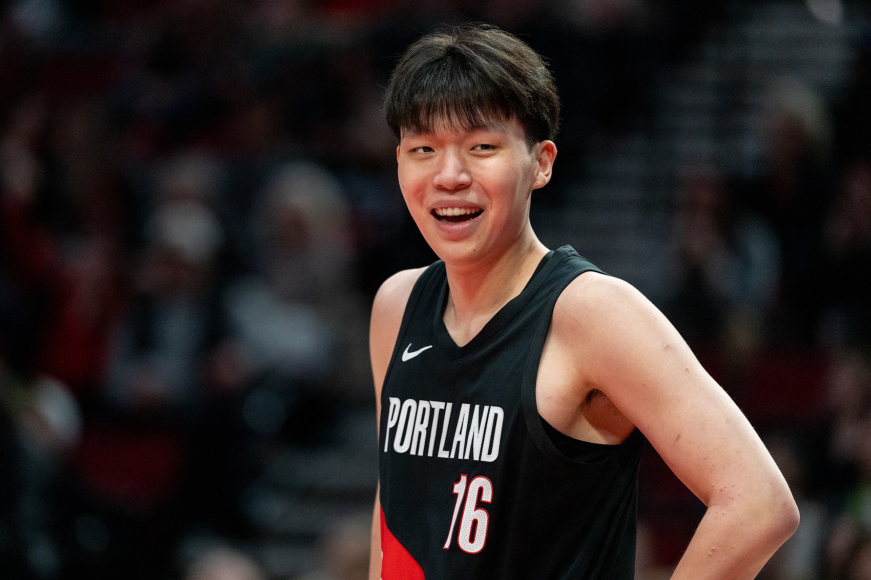 星空体育app下载-😲NBA&amp;G联盟双线狂飙？没错！杨瀚森要打两个季后赛！